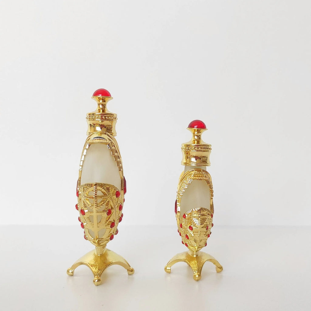 Concentrated perfume oil in decorative glass bottle, 12ml or 35ml, floral fragrance