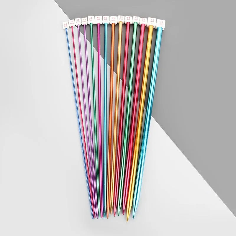 Aluminium crochet hook set with protective caps in 14 sizes from 2.0mm to 10.0mm