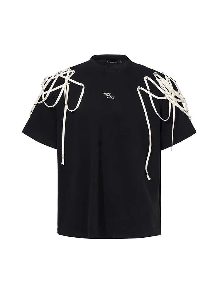 Black loose fit short-sleeved T-shirt with padded shoulder rivet ribbon detail