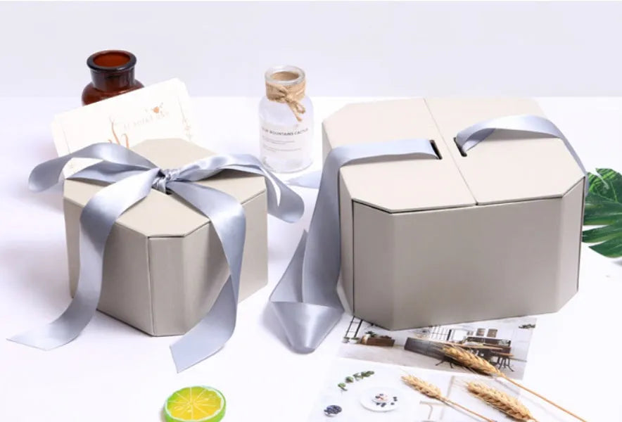 Gift box set with four sizes, Paper Board Material, black blue pink options, and bag choices