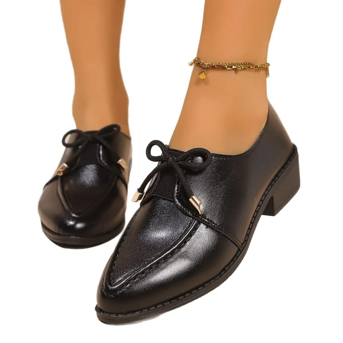 Women's simple leather shoes with a choice of bow decoration: buckle, large bow, or small bowknot.