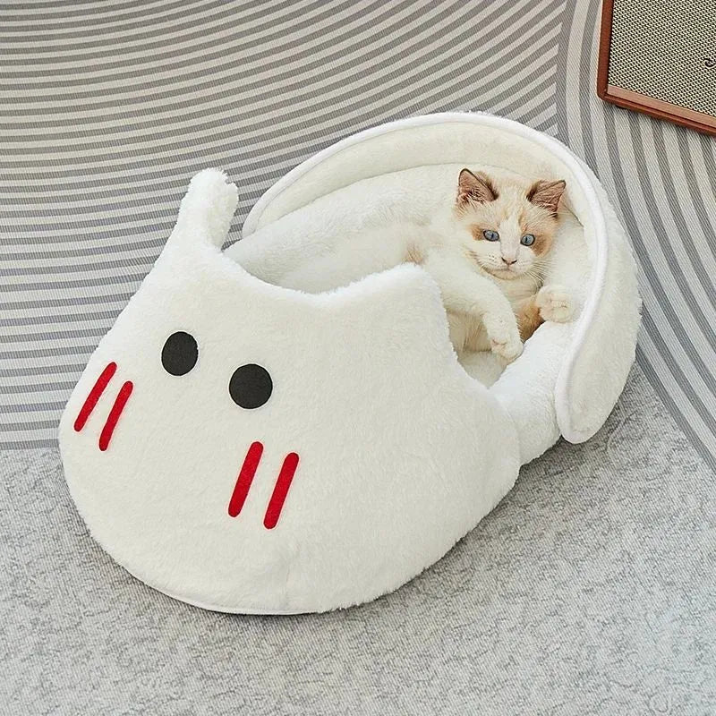 Portable plush pet bed with round cover and mattress in 2-in-1 design for cats and small dogs