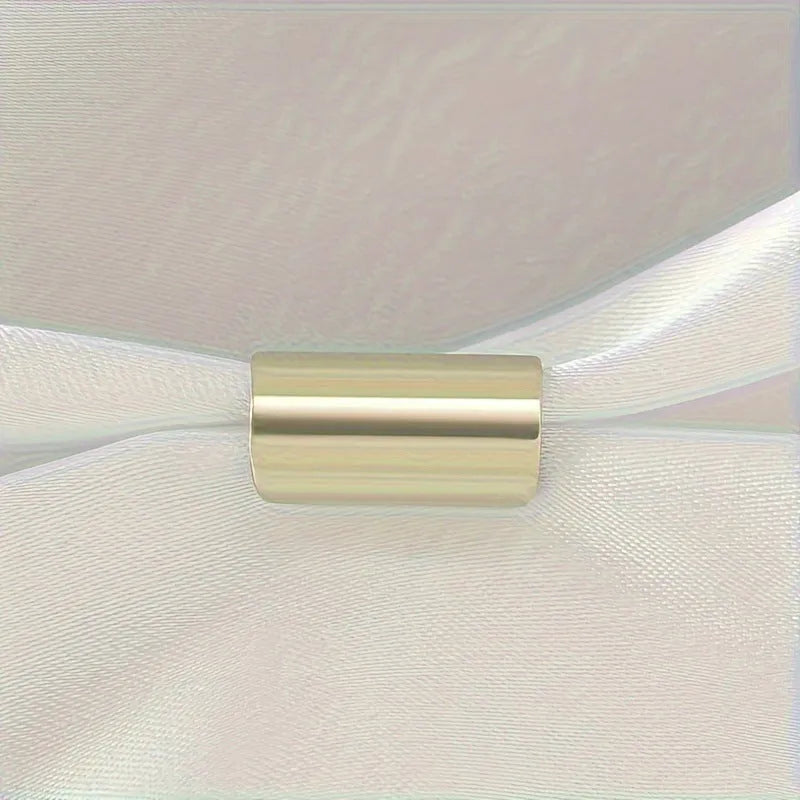 Men's simple stainless steel ear clip, geometric round shape, electroplated metal, gold or steel colour, unisex design
