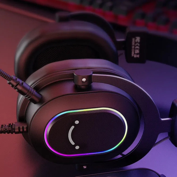 H6 Black USB wired gaming headset with built-in omnidirectional microphone and 48kHz sampling