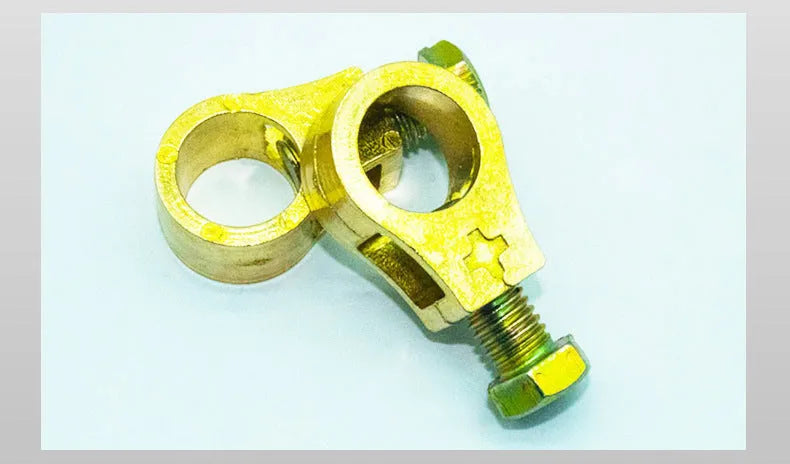 Pure copper battery terminal connector clamp for car and marine batteries.