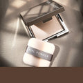 Moisturising dry powder setting loose powder in natural and bright skin colour shades