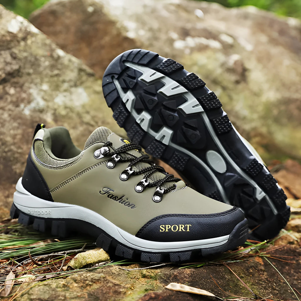 Non-slip men's casual outdoor shoes in army green with lace-up closure