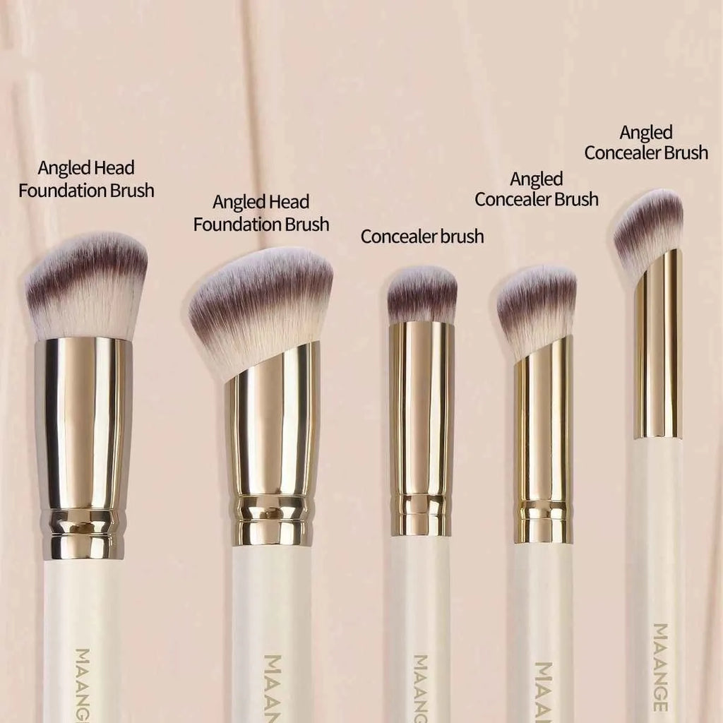 MAANGE apricot coloured angled powder blusher brush set with synthetic bristles