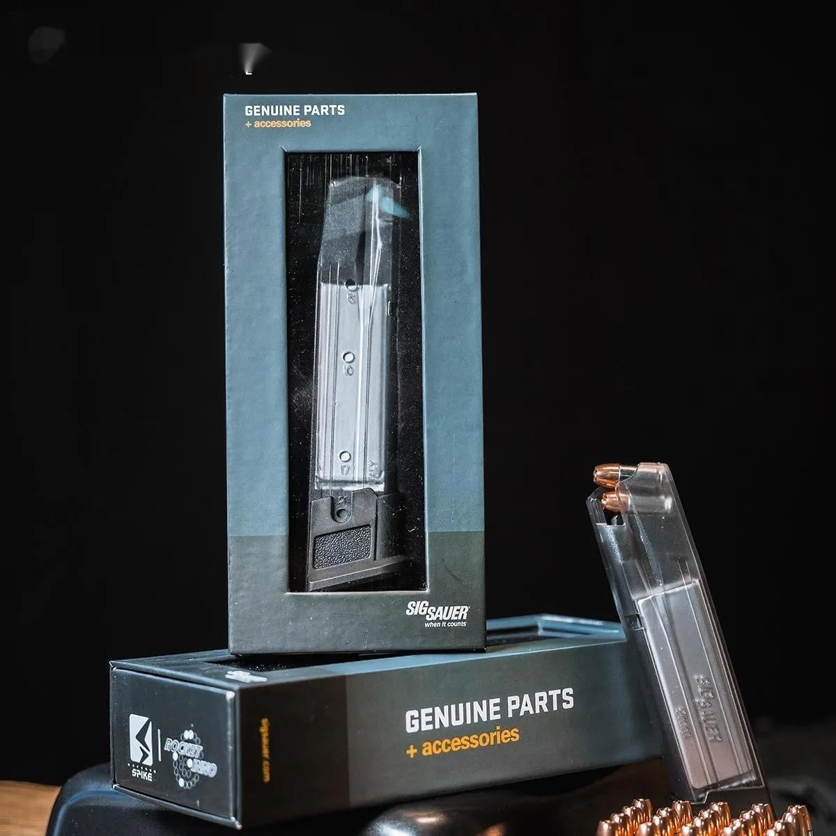 Tactical power bank 3500mAh 18.5W PD3.0 with wind clip and decorative bullets, 160x50x5mm plastic shell