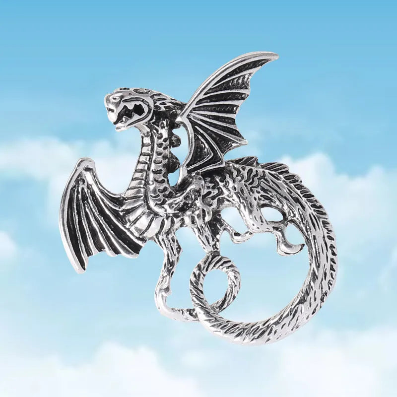 Animal design collar pin brooch in gold or silver electroplated alloy, 43mm x 38mm, for suit and lapel use