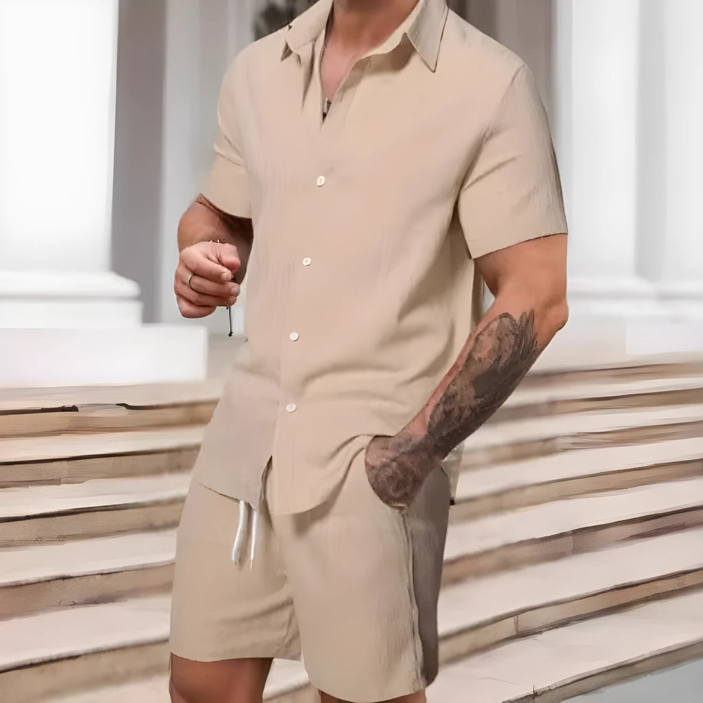 Striped printed men's casual suit with short sleeve shirt and matching shorts in colour YT50313P1