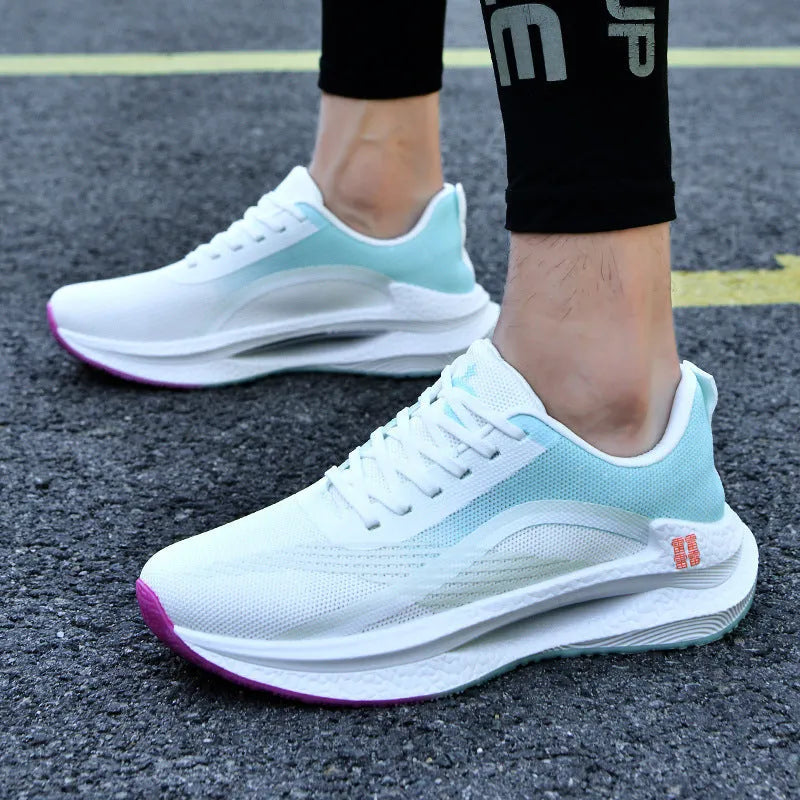 Flyknit low top wedge heel sneakers for men in solid colour
