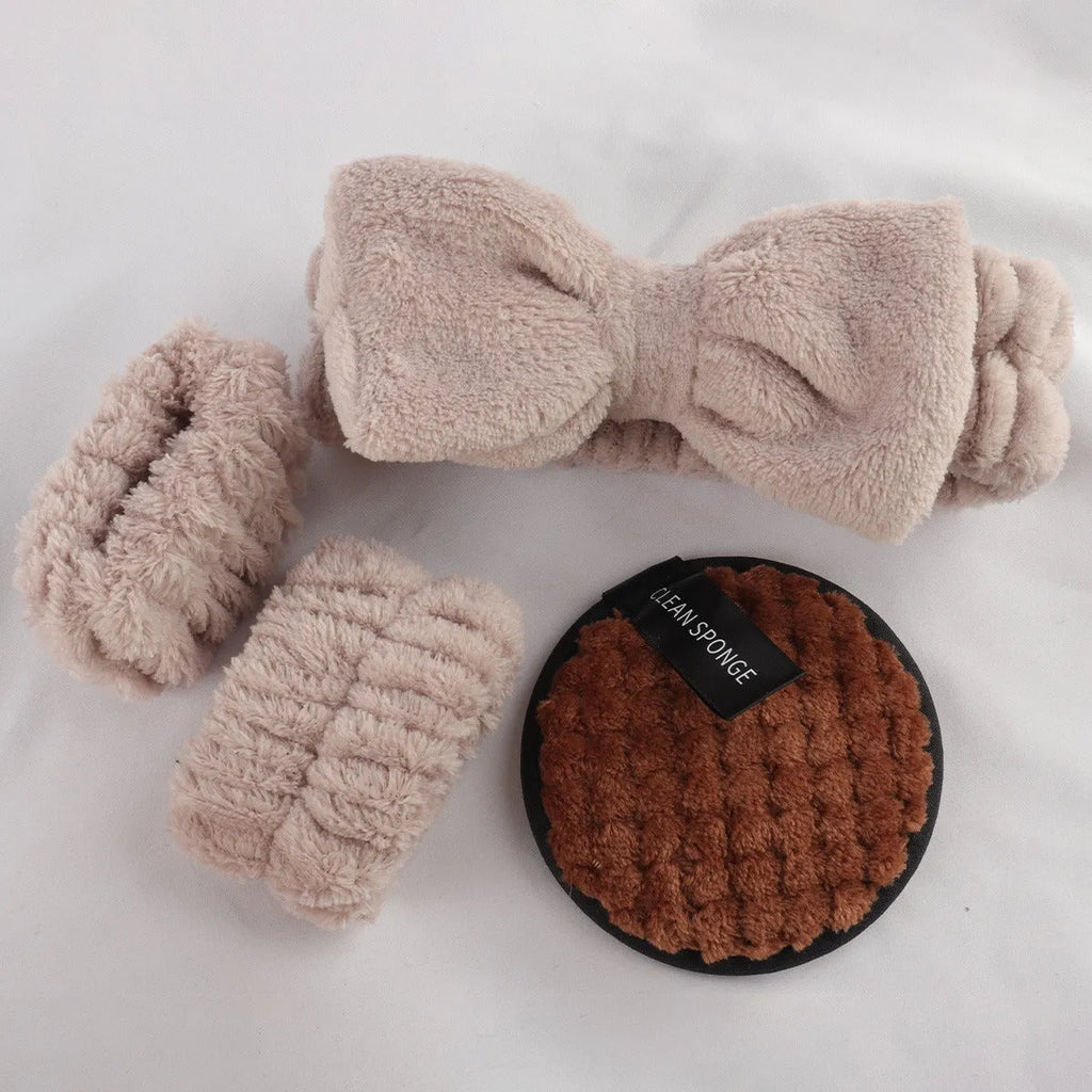 40-piece makeup tool set with beauty blender sponges and soft sponge puffs in coffee brown, pink, and purple
