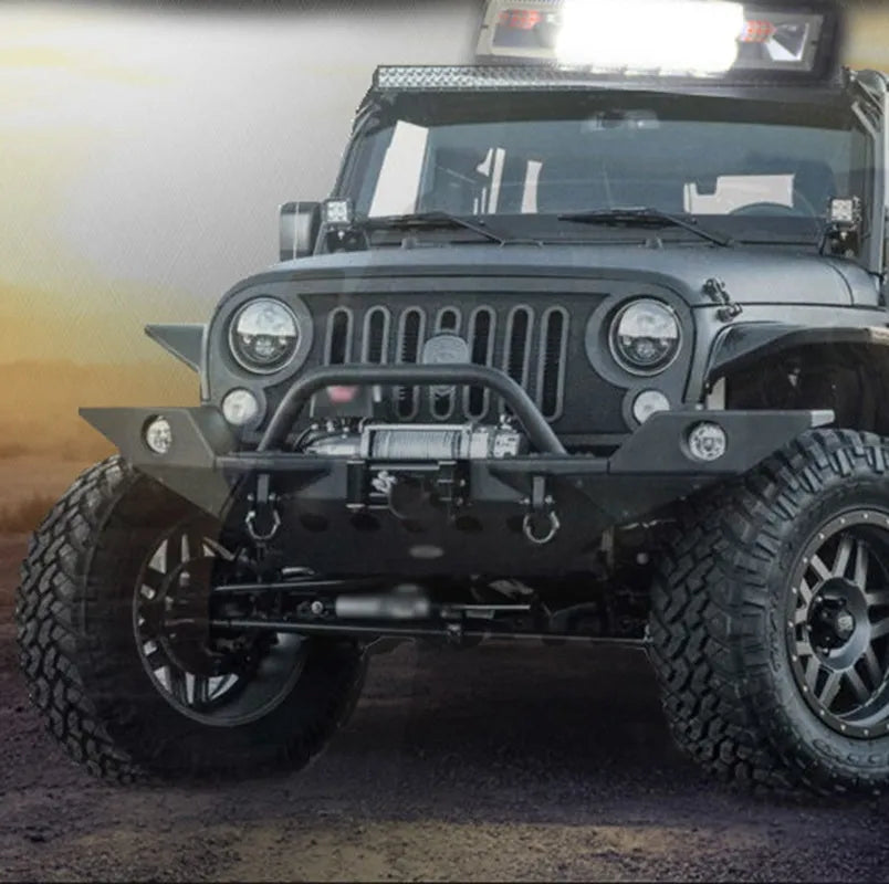 Black die-cast aluminium car auxiliary spotlight with six LEDs for off-road and night driving.