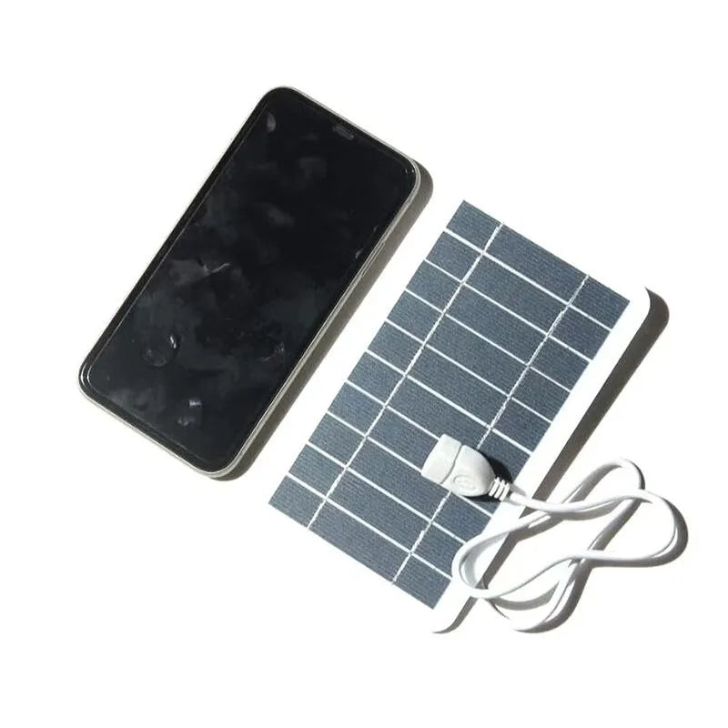 2W 5V portable solar panel charger with 157x94mm polycrystalline silicon panel and USB cable