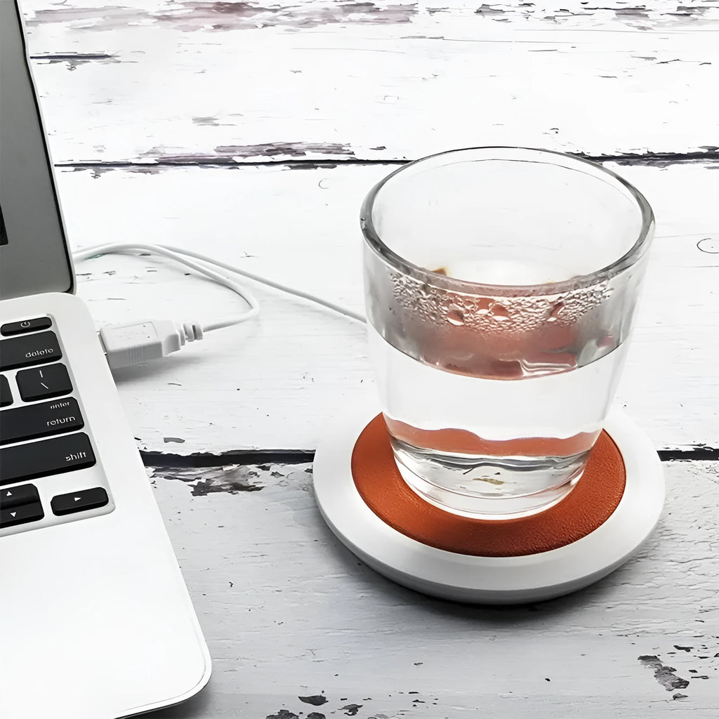 USB-powered insulated heating coaster for mugs in black, blue and orange colours