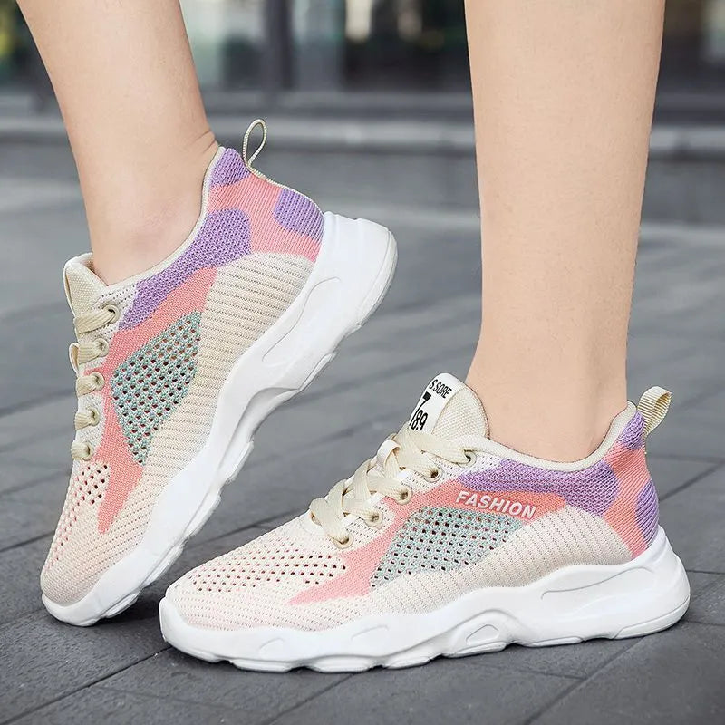 Women's blue and pink colourblock lace-up sneakers with mesh uppers