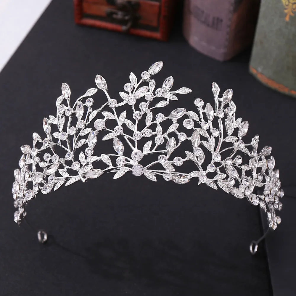 Vintage rhinestone crown headdress in alloy, 15 x 6.5cm, with green phantom quartz crystal and electroplated finish.