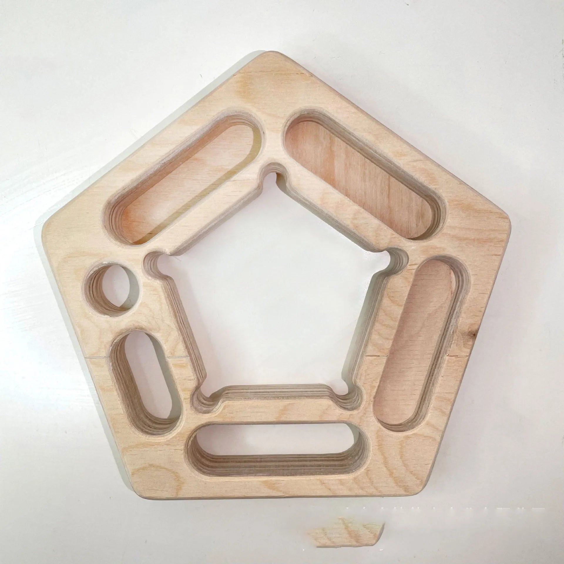 Birch climbing board finger force plate showing 20cm dimensions and wooden construction