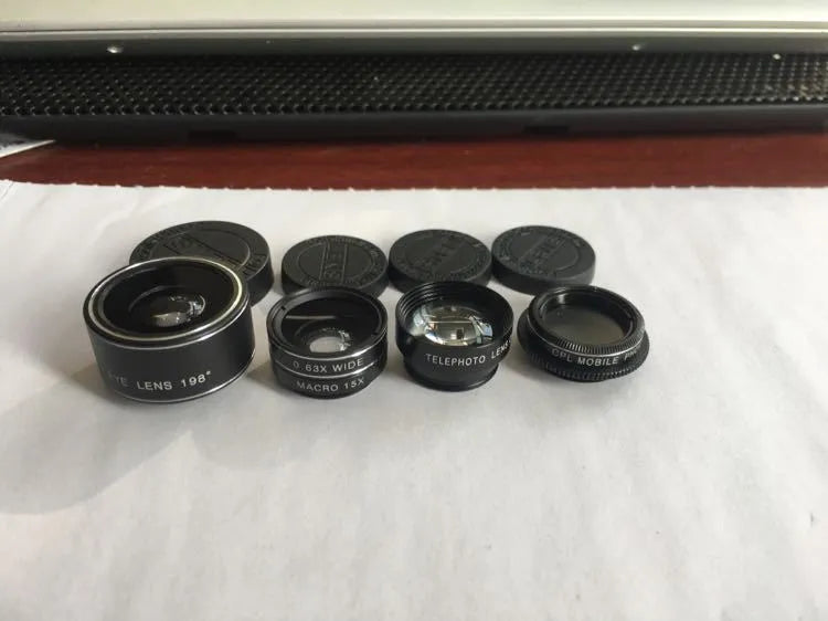 Five mobile phone lenses including fisheye, wide-angle, macro, telephoto and CPL filter with universal smartphone clip mount