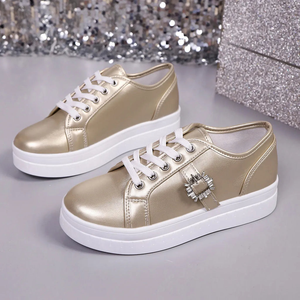 New soft bottom PU leather women's sports shoes with lace-up fastening and rubber sole in apricot colour