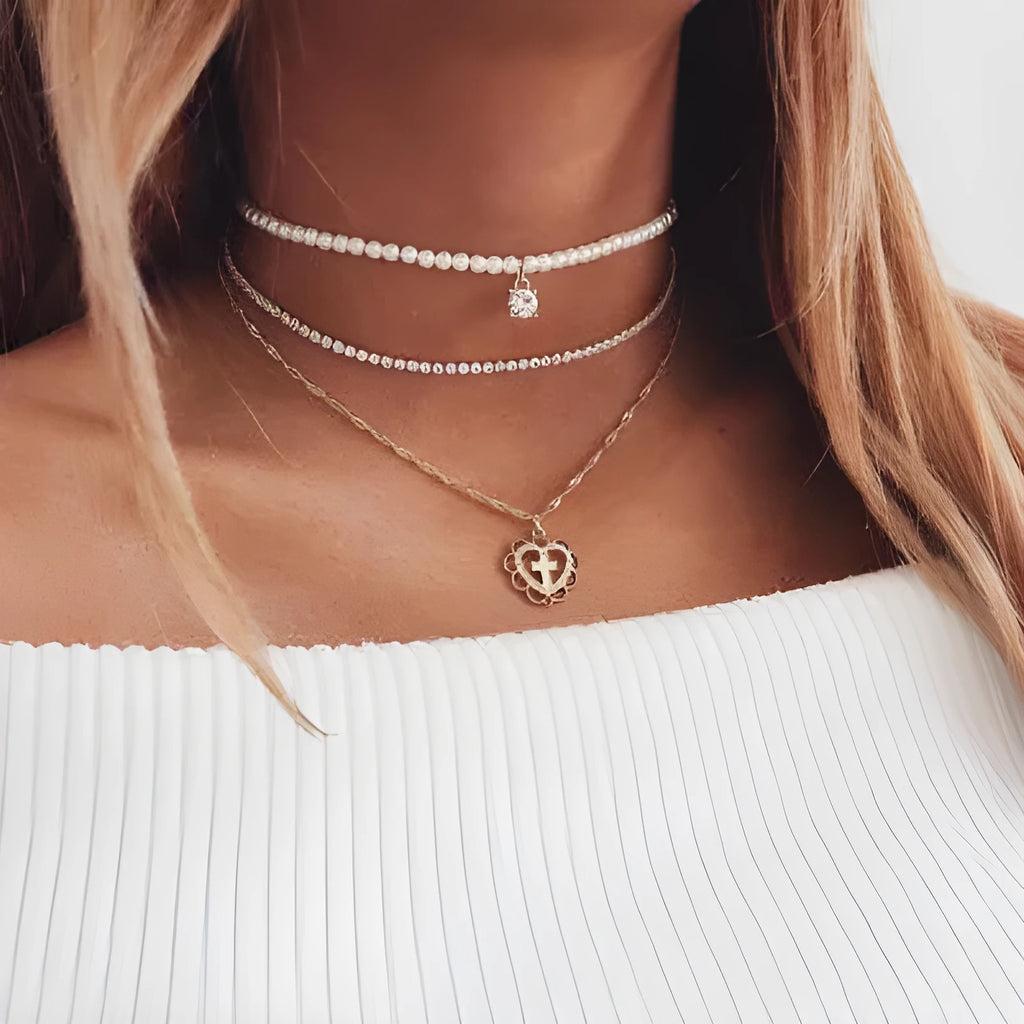 Gold multilayer necklace with heart motif, rhinestones and 6mm imitation pearls, 28-32-40cm chain plus 10cm extension
