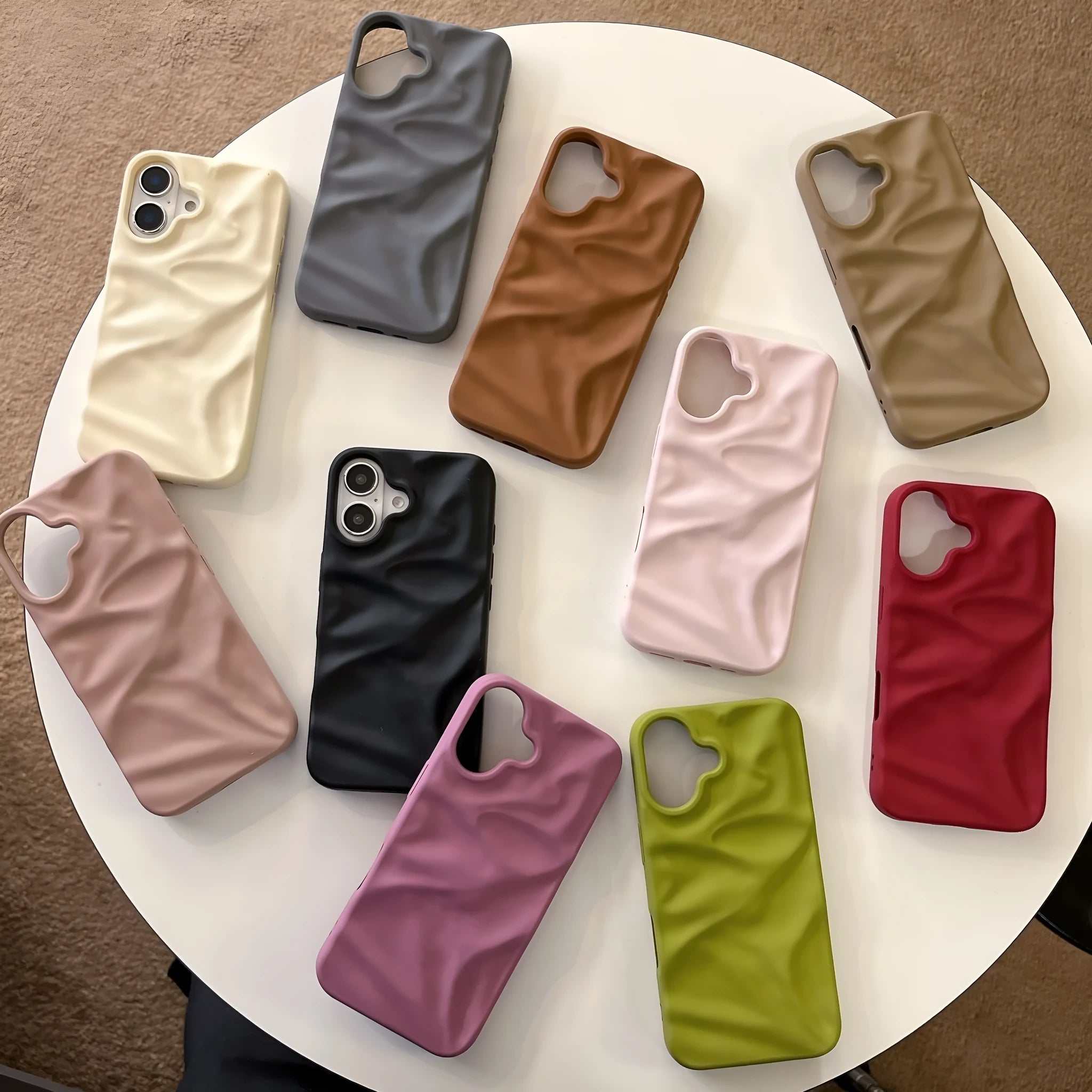 High-grade three-dimensional pleated pattern silicone phone case for iPhone, drop protection, KD pleated oil injection black colour