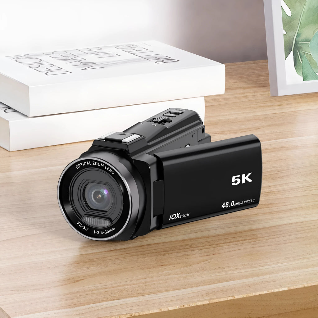 HD digital optical zoom camera with 3x zoom, touch screen, in black for outdoor sports