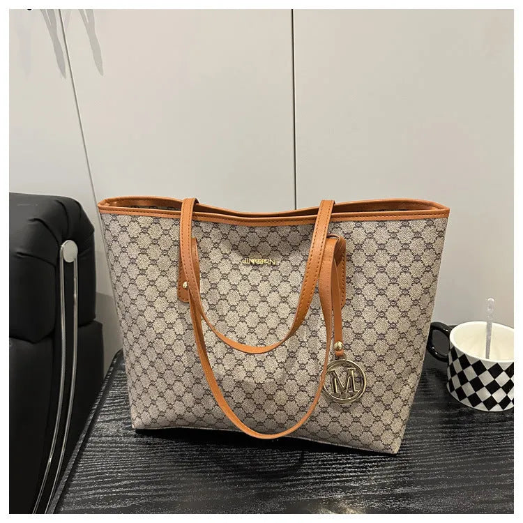 Western-style textured PU leather shoulder bag in black, shown with a 22.5cm strap.
