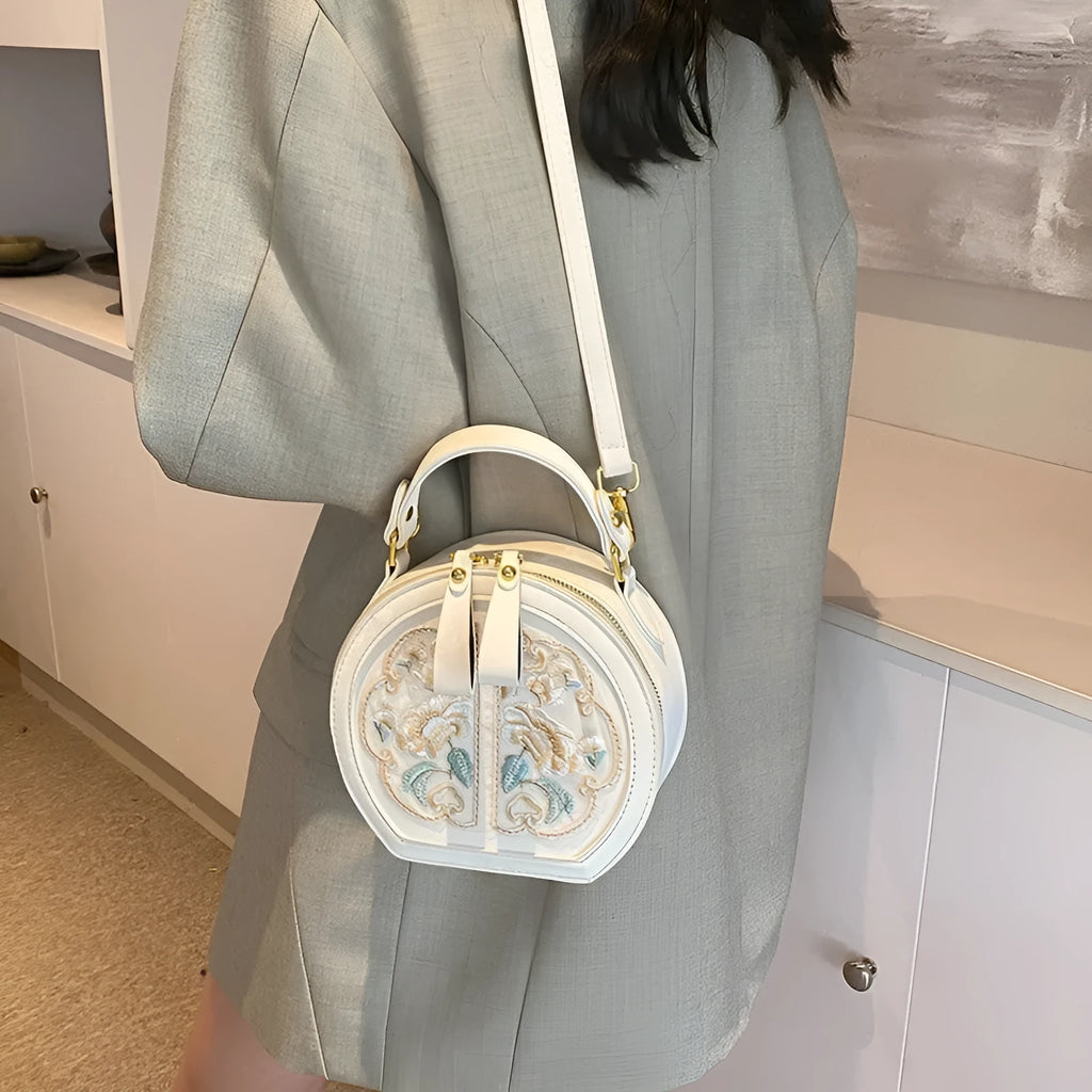 Chinese embroidery messenger bag in PU leather with square shape and adjustable shoulder strap