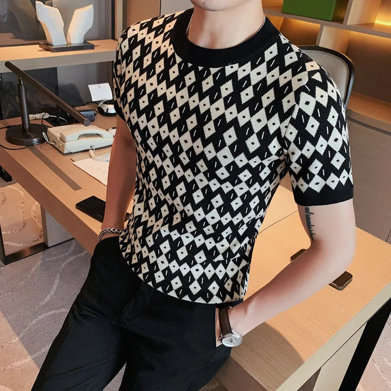 Round neck breathable casual slim Korean style bottoming T-shirt half sleeve sweater in black, front view