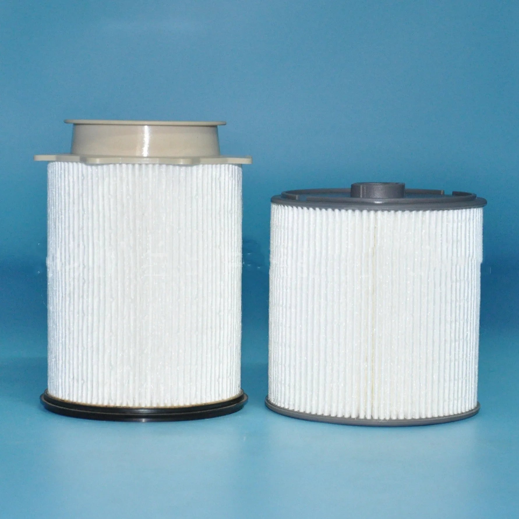 White diesel fuel filter kit for RAM 1500-5500 trucks with oil-water separator function