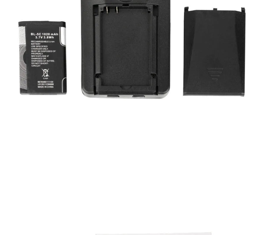 Black HD driving recorder with 120° angle, 3 million pixels, windshield mount, bracket, and car charger.