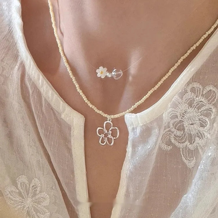 Women's colourful beaded hollow flower necklace in copper with Korean style and U-shaped design