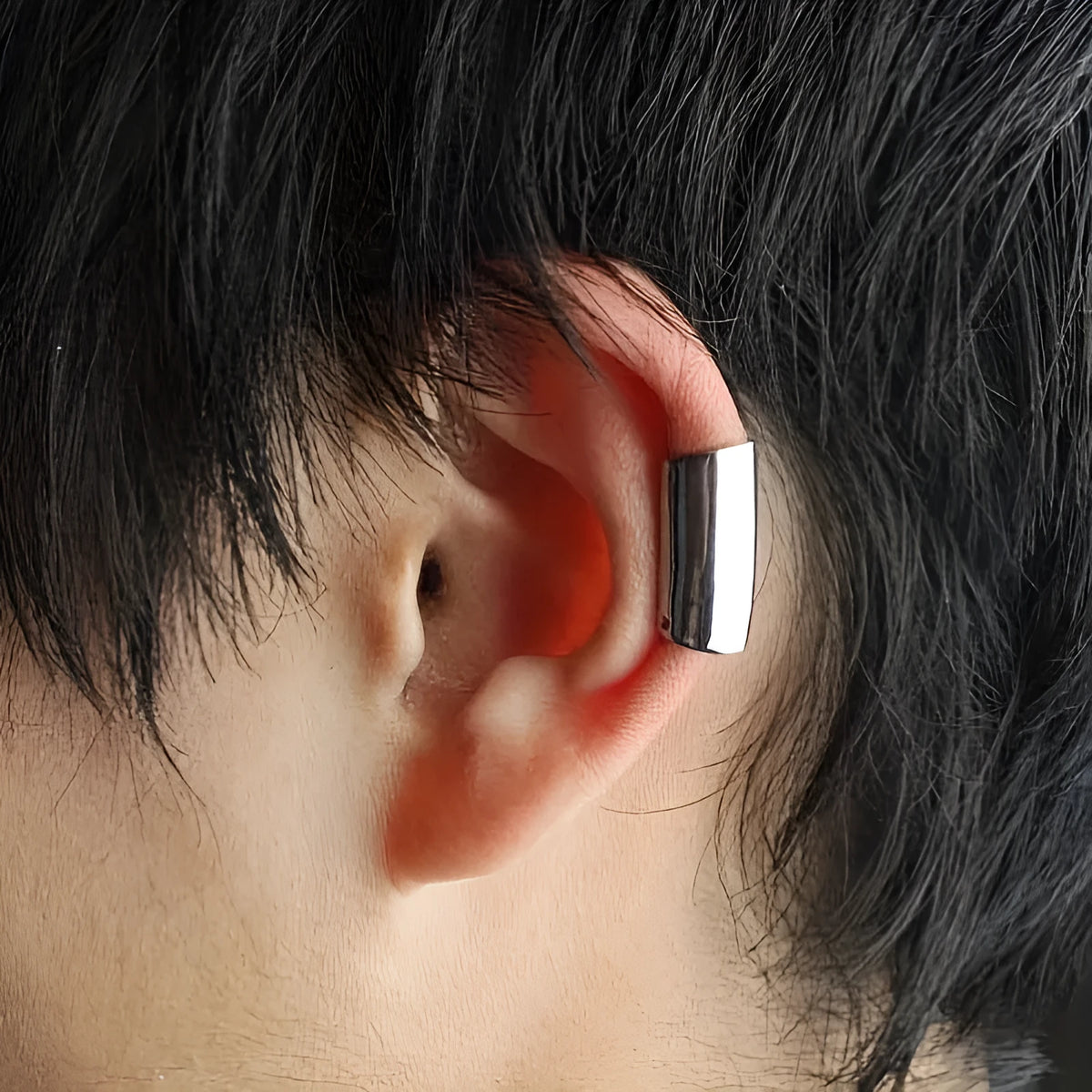 Men's simple stainless steel ear clip, geometric round shape, electroplated metal, gold or steel colour, unisex design
