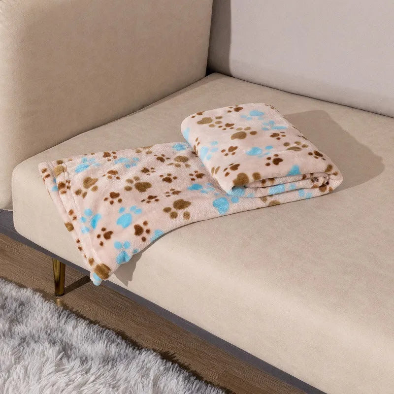Blue Dog cartoon pattern double-sided flannel pet blanket kennel mat on floor
