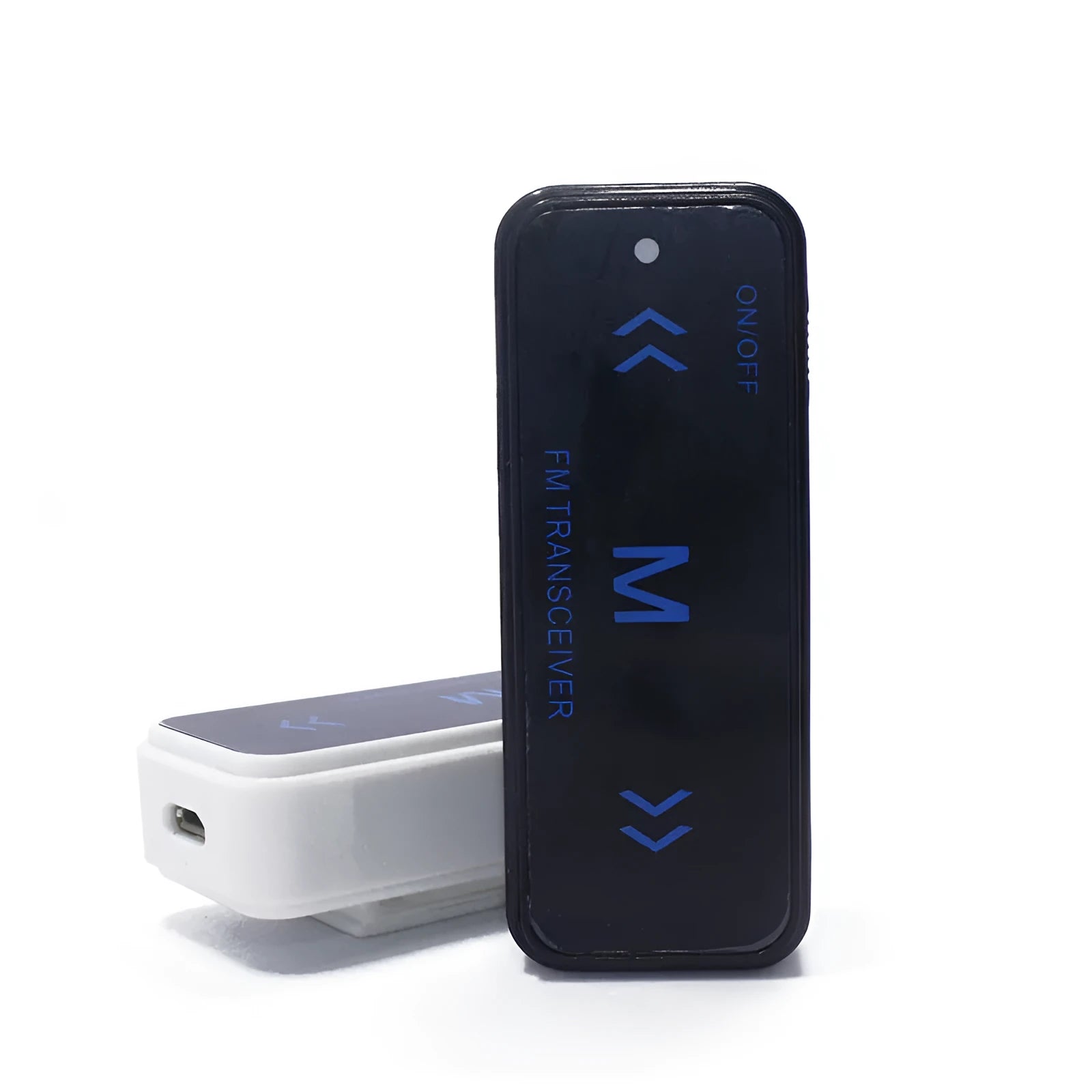 Mini ear-hook walkie-talkie for hair salon use with lithium battery and USB charging, random colour