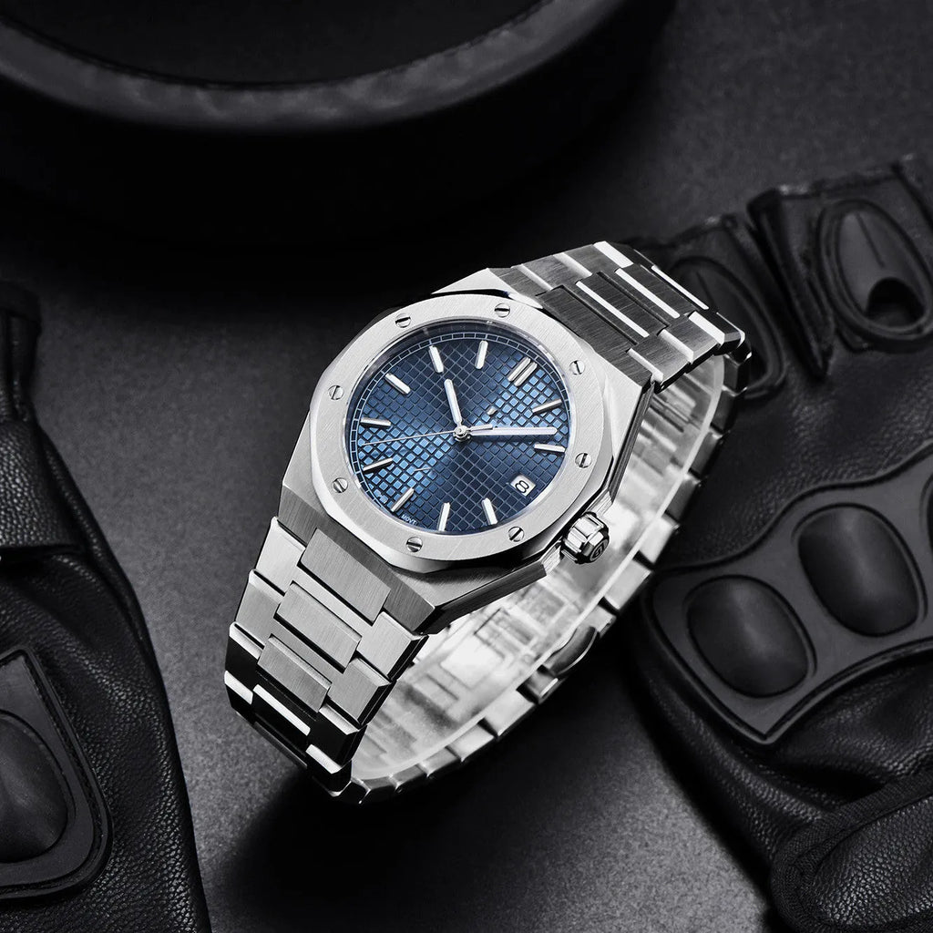 Men's NH35 automatic mechanical watch with stainless steel case and strap, 40mm dial, sapphire mirror, and luminous hands on a white background