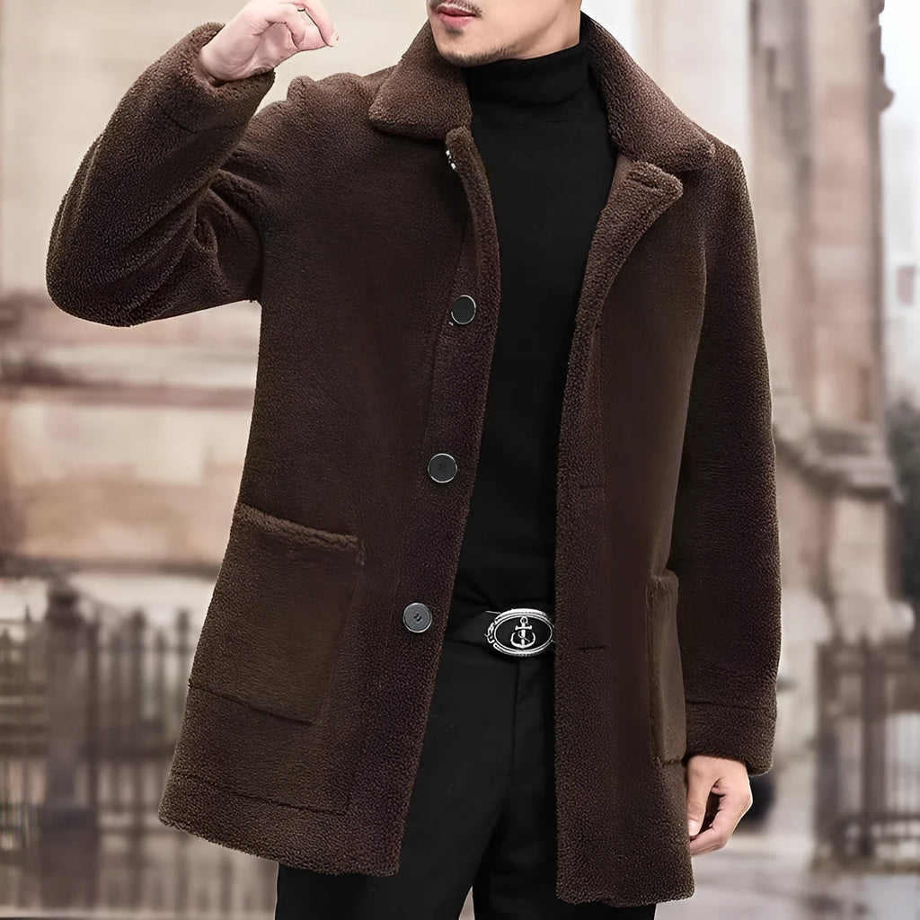 Short fur coat jacket with lapel collar in black synthetic blend, 3D patch pockets, regular length