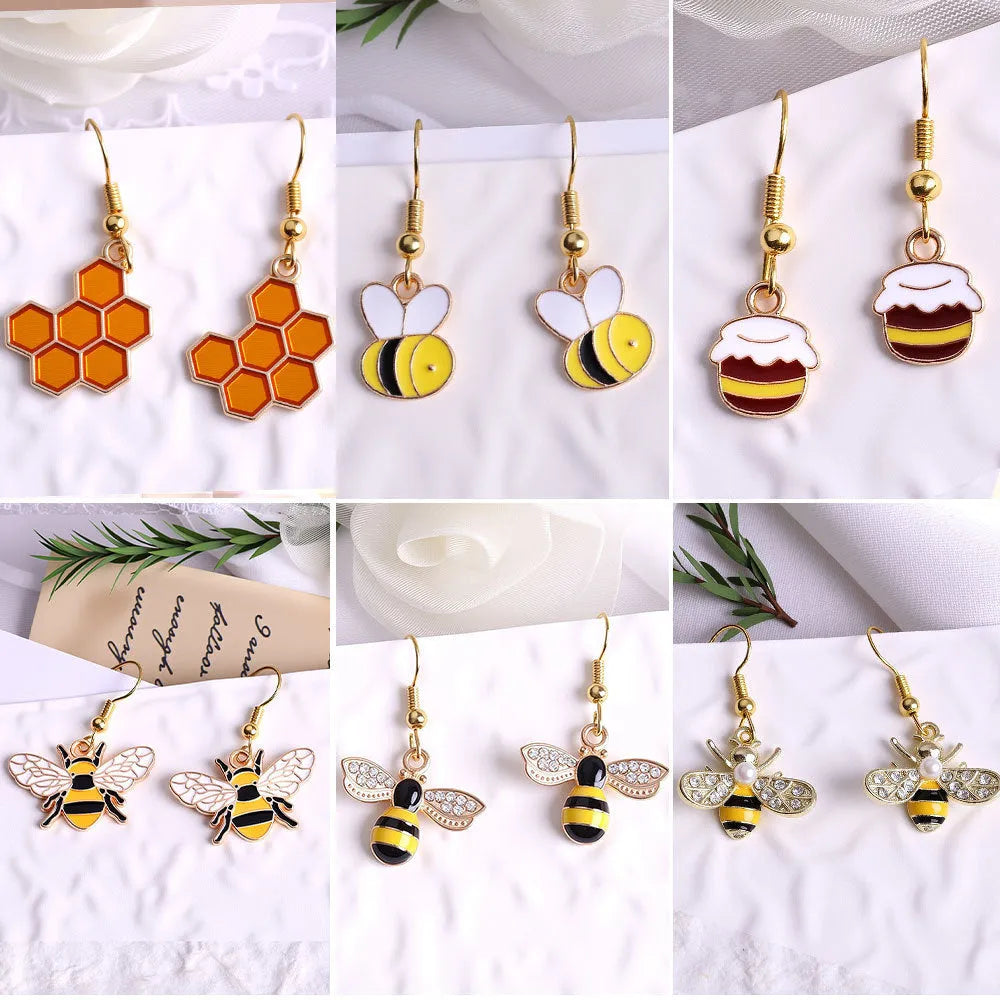 Cartoon bee creative earrings for women alloy electroplated finish pastoral style