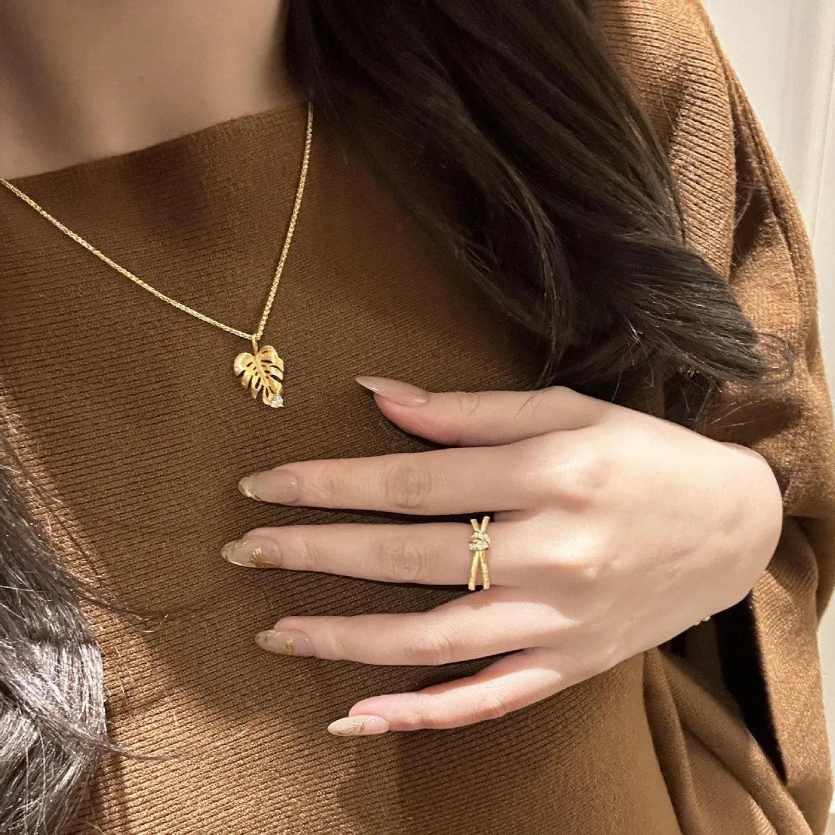 925 silver bamboo leaf pendant necklace with diamond inlay and Chopard chain, collarbone style