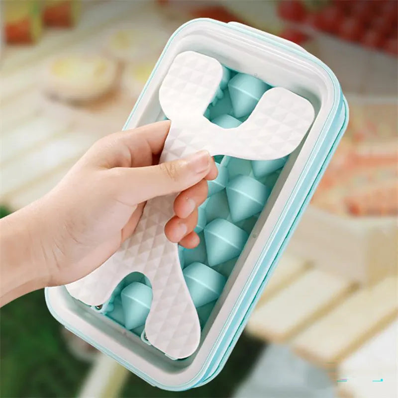 Portable silicone ice ball mould and water bottle with diamond curling design in light grey colour