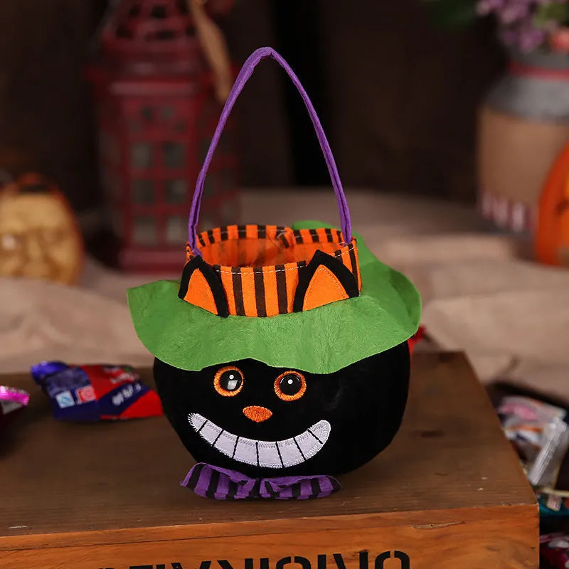 Halloween candy bag with pumpkin pattern, 16cm square size with handle for trick-or-treating