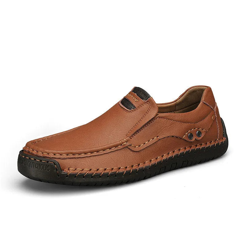 Handmade stitching men's outdoor shoes with leather lining and rubber sole in black leather, flat heel, size 38 to 48