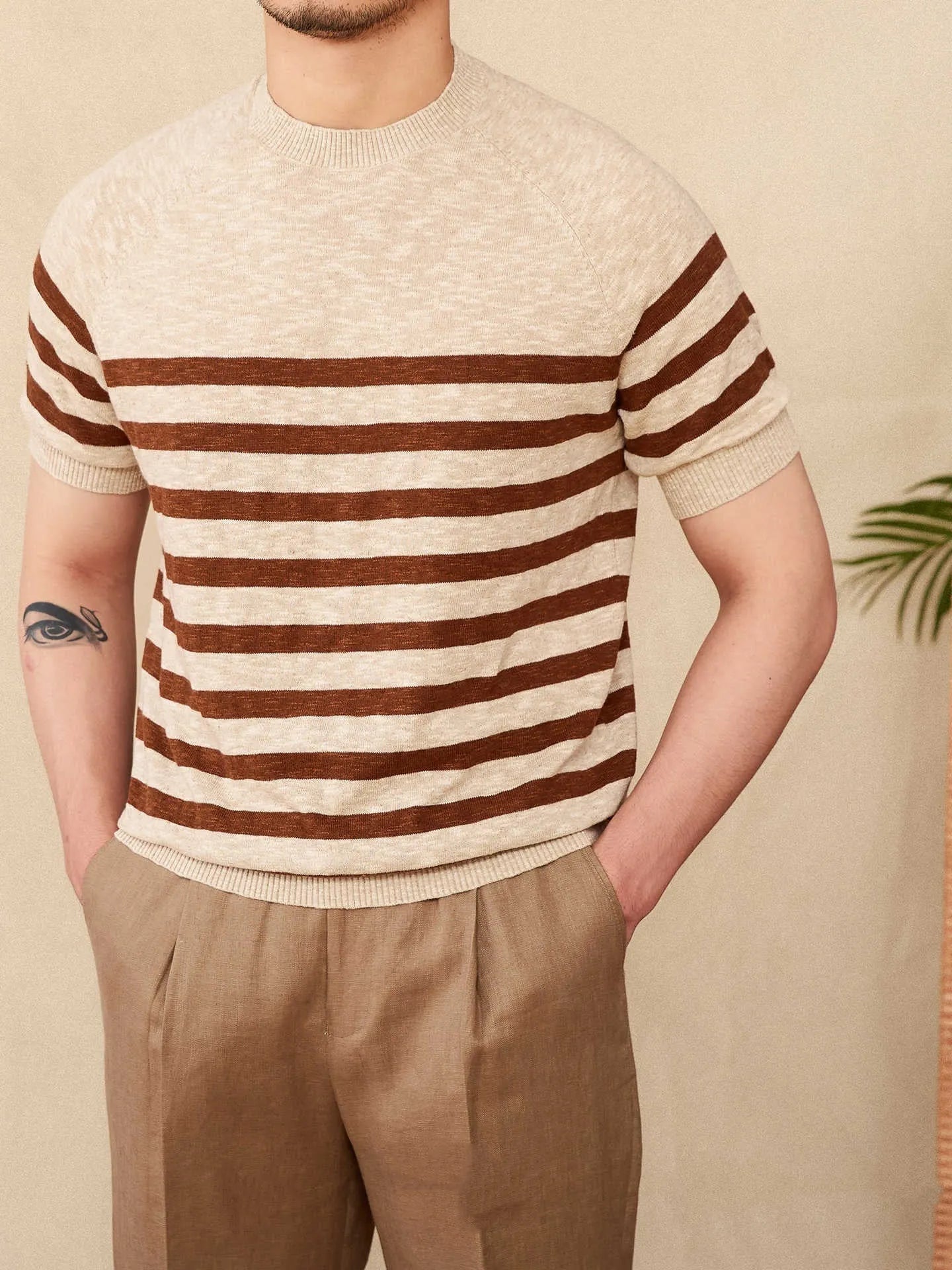 Cotton linen blend striped T-shirt in navy blue with short sleeves and round neck collar
