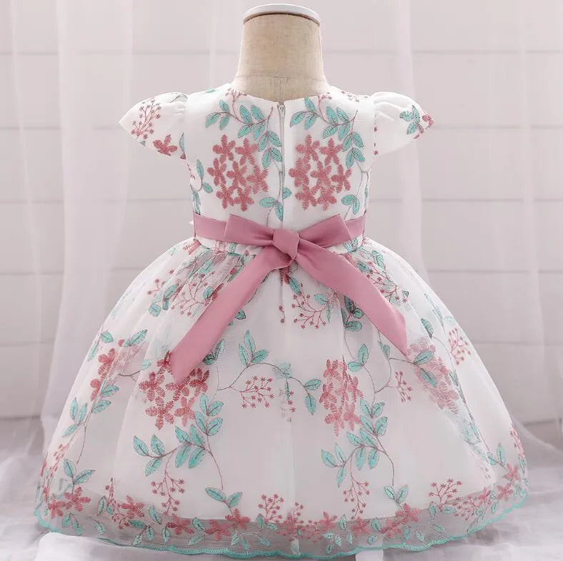 Girls fluffy princess dress in pink with cotton blend fabric and cotton lining, suitable for birthday parties and weddings, sizes 60-90cm.