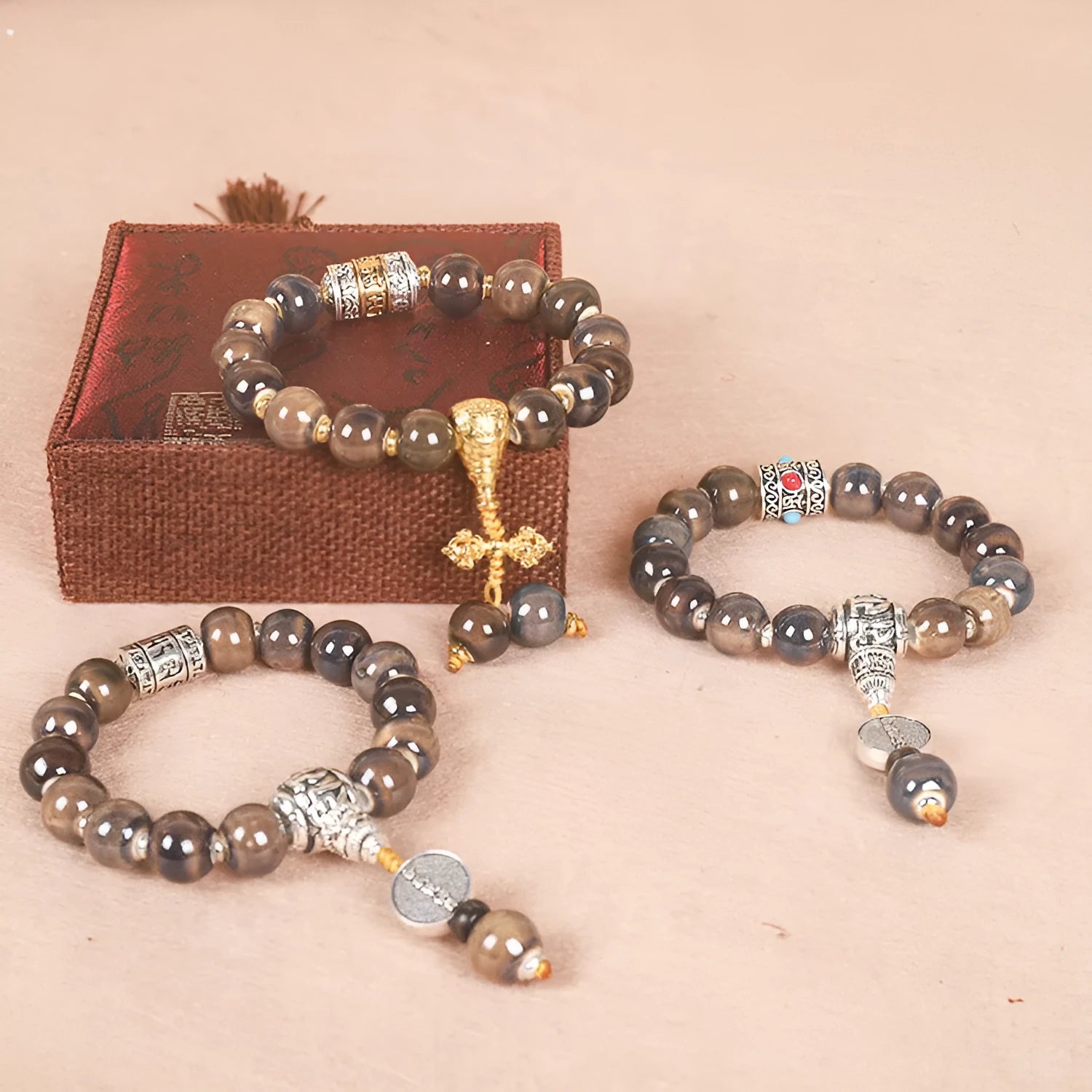 Men's gradient ceramic chain bracelet in coloured glaze with six colour types.