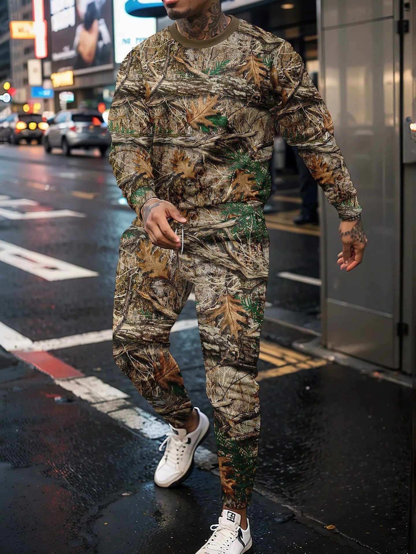 Jungle camouflage round neck sweater and long sleeve two-piece sportswear set with trousers