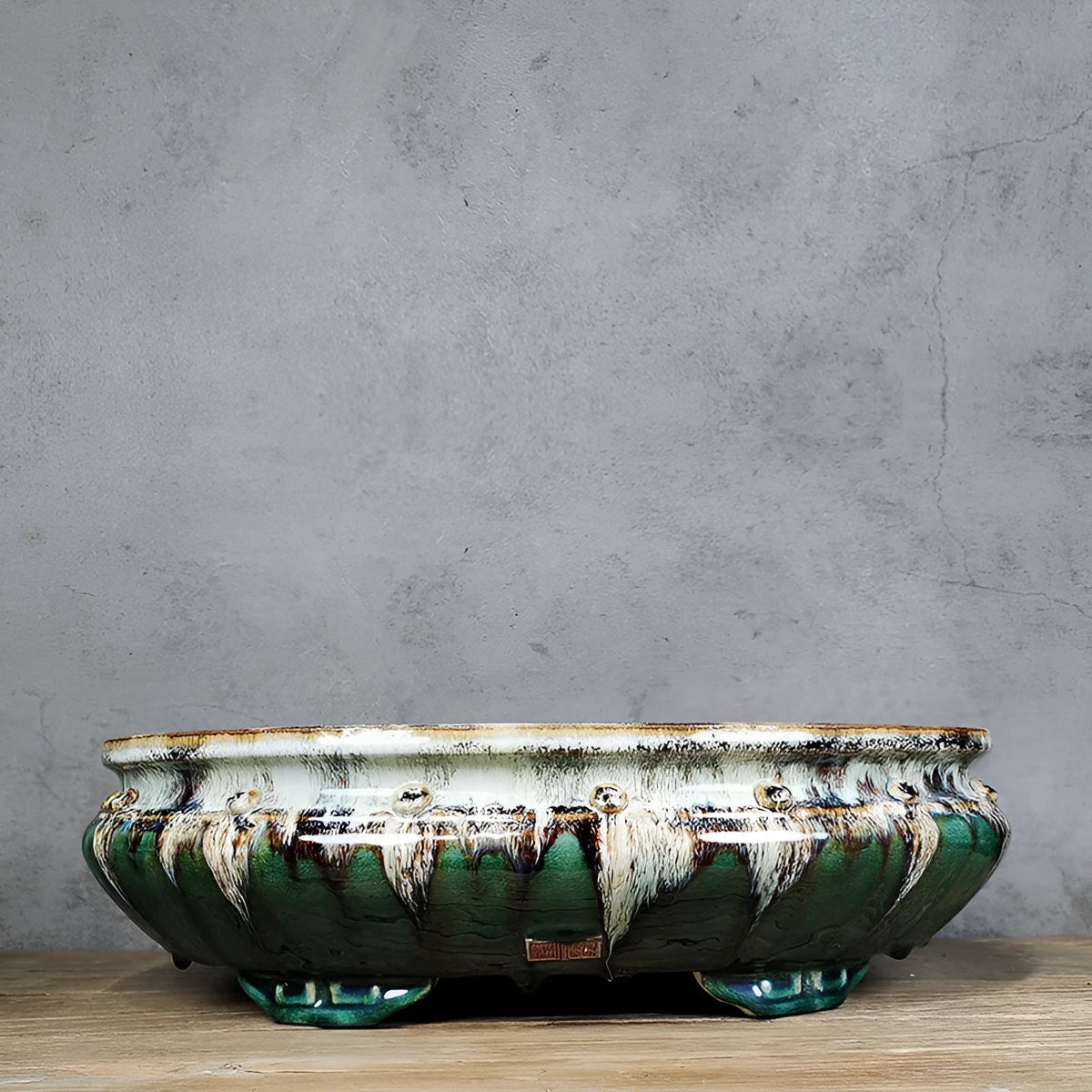 Handmade ceramic flower pot with 48cm diameter in dark Kun glaze from Guangdong Foshan