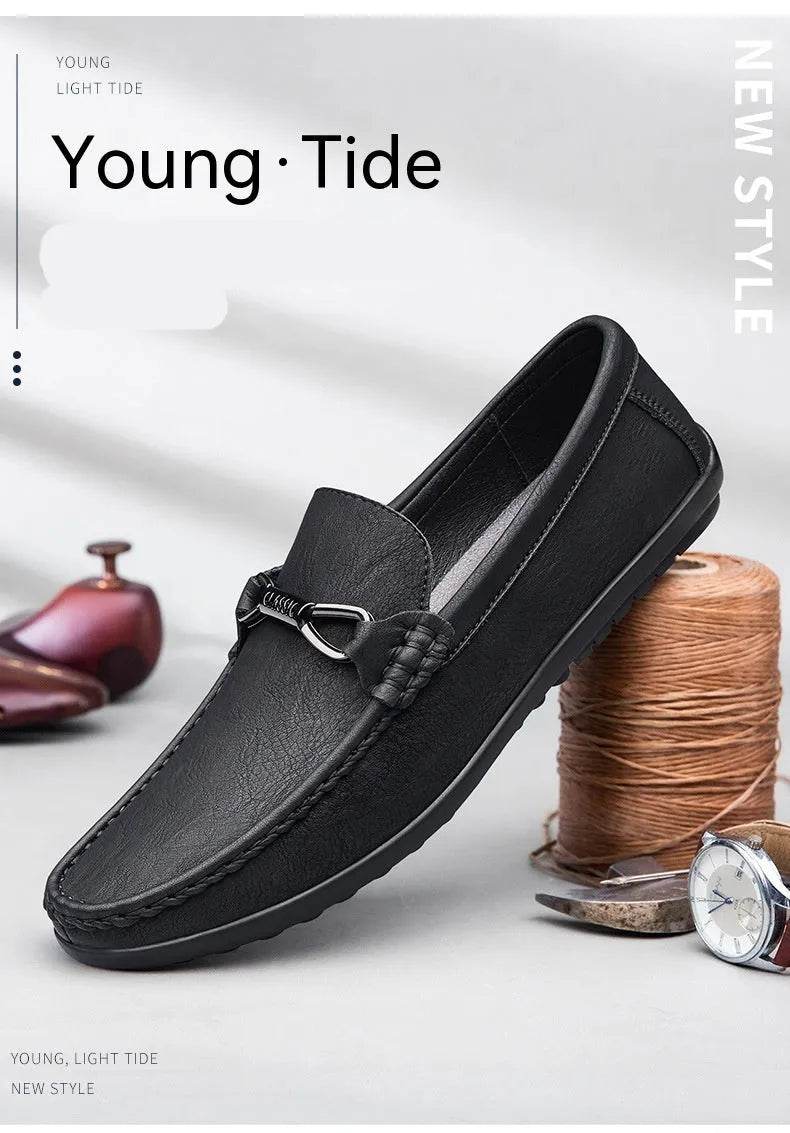 Breathable two-layer cowhide slip-on casual shoes with rubber sole, round toe, and sewing thread details
